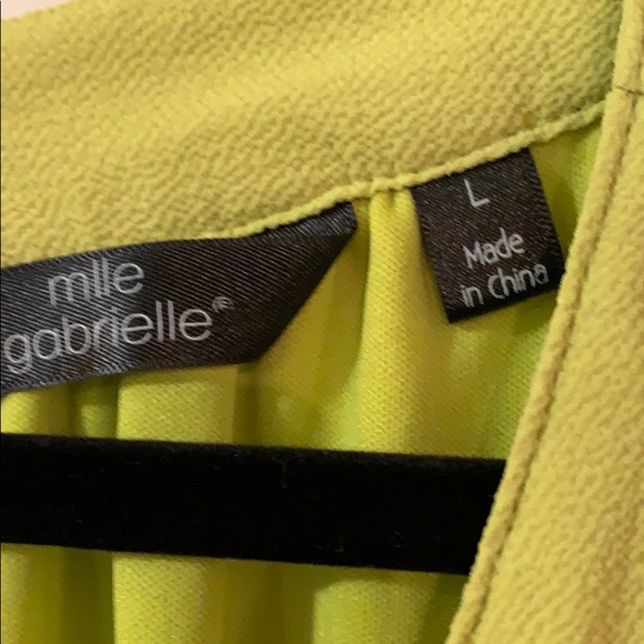 Adorable lime green mini - Picture 4 of 4